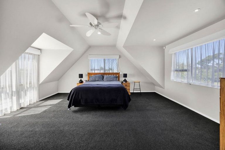 Photo of property in 9 County Drive, Hawera, 4610