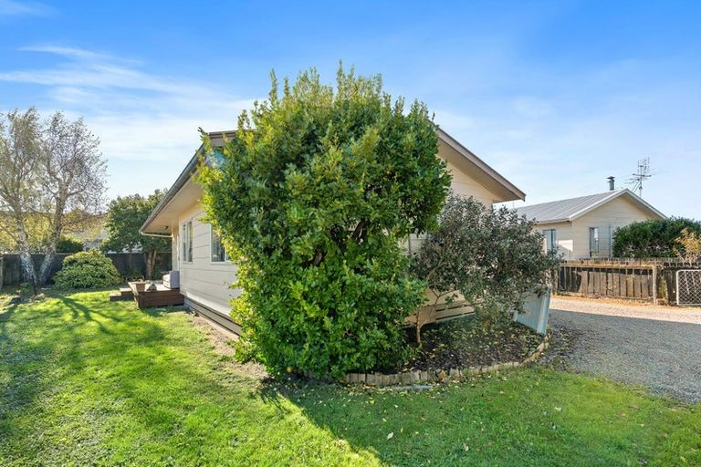 Photo of property in 8b Kupe Drive, Carterton, 5713