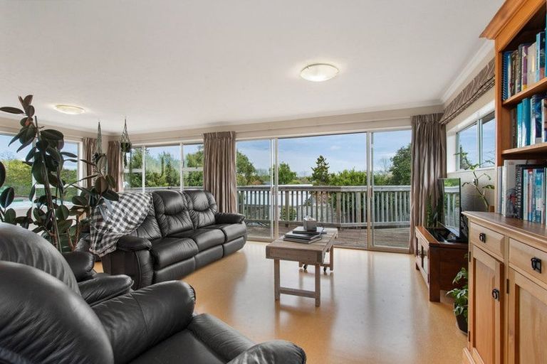 Photo of property in 65 Prestons Road, Redwood, Christchurch, 8051