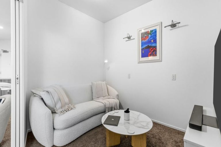 Photo of property in 415/11 Tamariki Avenue, Kelston, Auckland, 0602