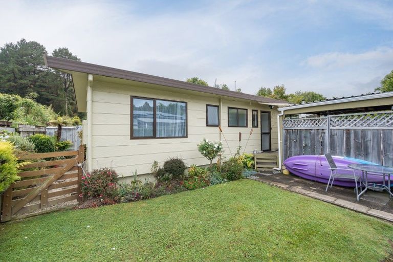 Photo of property in 2/10 Cawthron Crescent, Annesbrook, Nelson, 7011