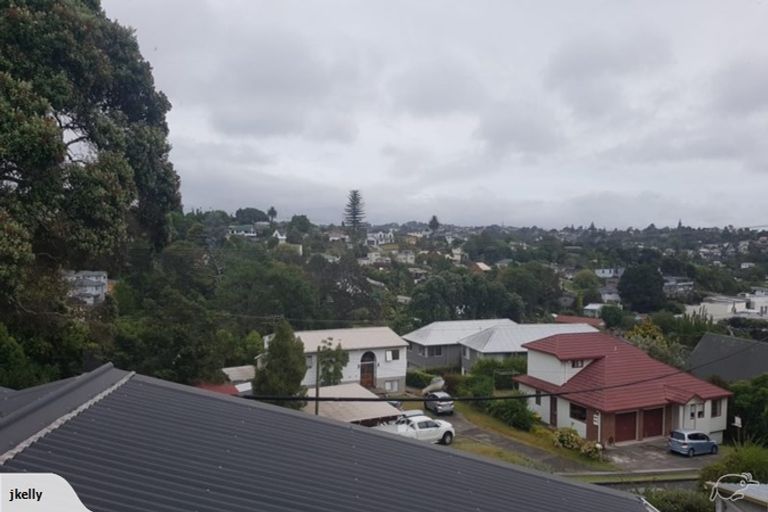 Photo of property in 22 Philson Terrace, Browns Bay, Auckland, 0630