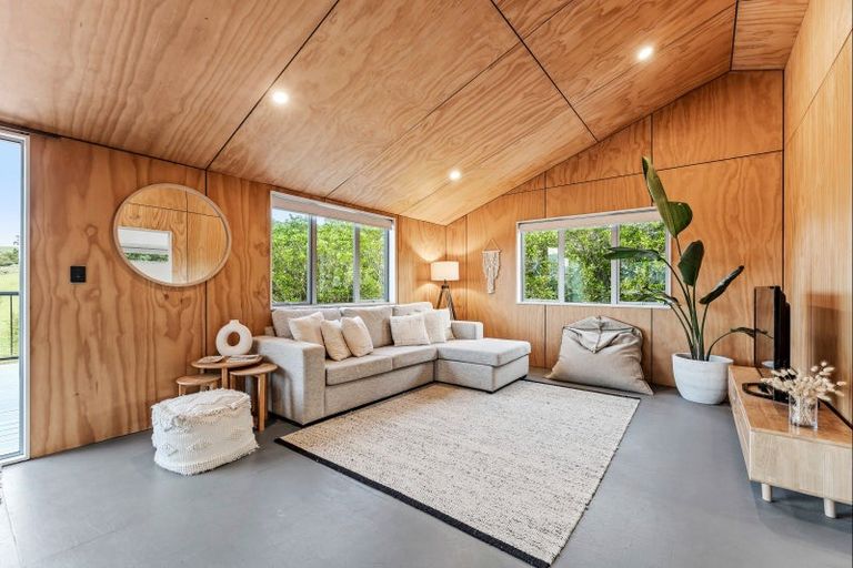 Photo of property in 113 Takatu Road, Tawharanui Peninsula, Warkworth, 0986