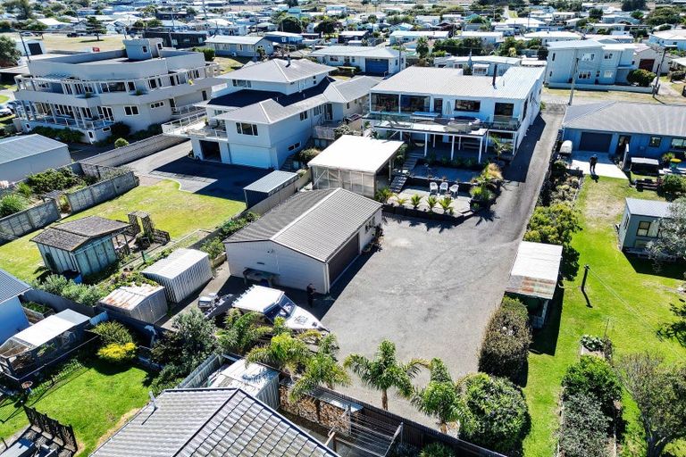 Photo of property in 8 Roore Street, Foxton Beach, Foxton, 4815