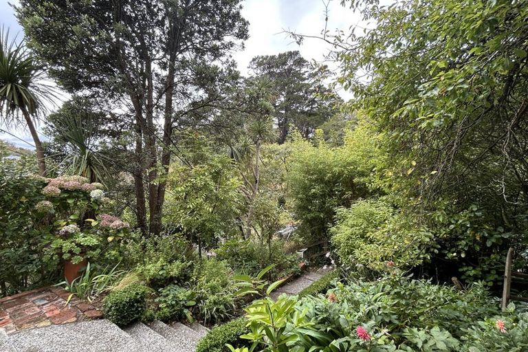 Photo of property in 90 Glenmore Street, Northland, Wellington, 6012