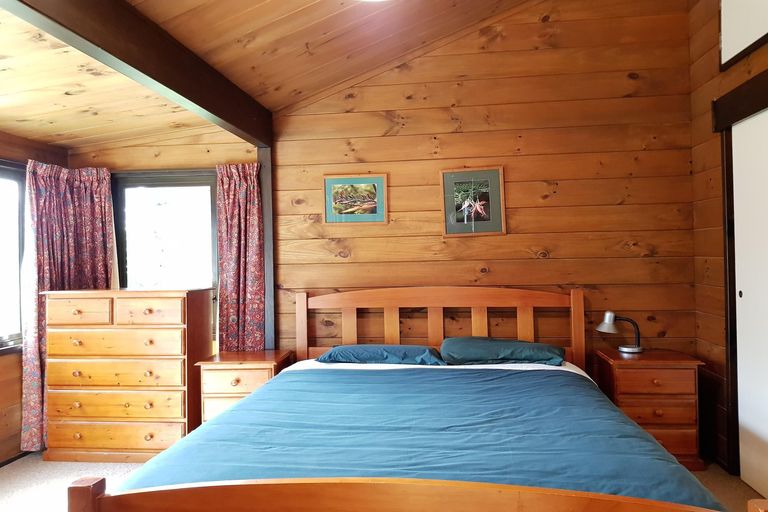 Photo of property in 32 Murray Place, Lake Tekapo, 7999