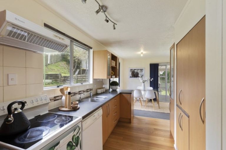 Photo of property in 7 Greenwich Grove, Stokes Valley, Lower Hutt, 5019