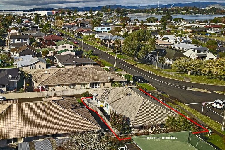 Photo of property in 63 Ngatai Road, Otumoetai, Tauranga, 3110
