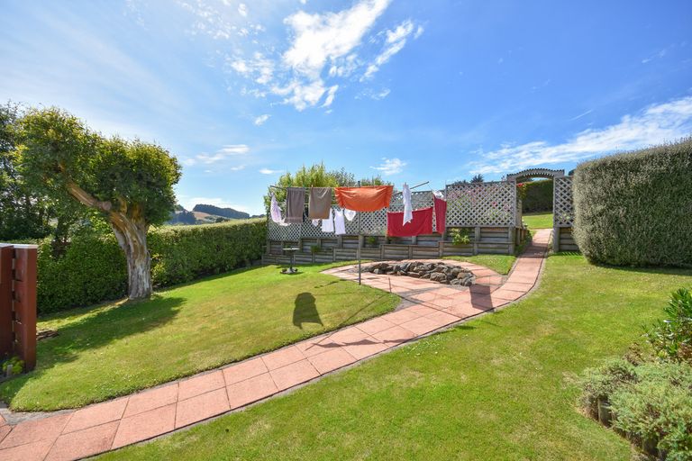 Photo of property in 30 Bayne Terrace, Macandrew Bay, Dunedin, 9014