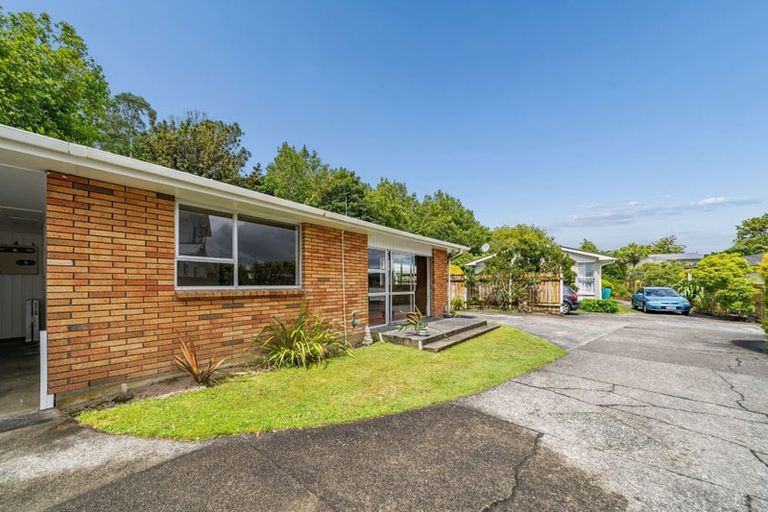 Photo of property in 1/22 Burns Grove, Trentham, Upper Hutt, 5018