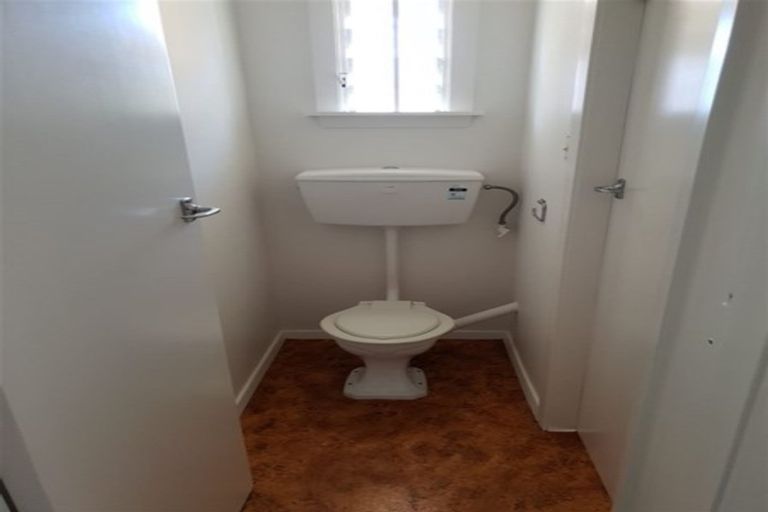 Photo of property in 32 Golf Links Road, Shirley, Christchurch, 8061