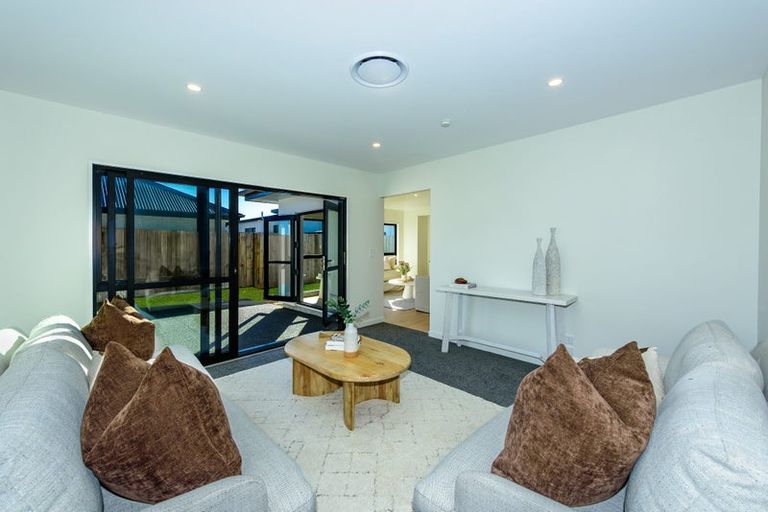 Photo of property in 50 Matamoe Drive, Halswell, 8025