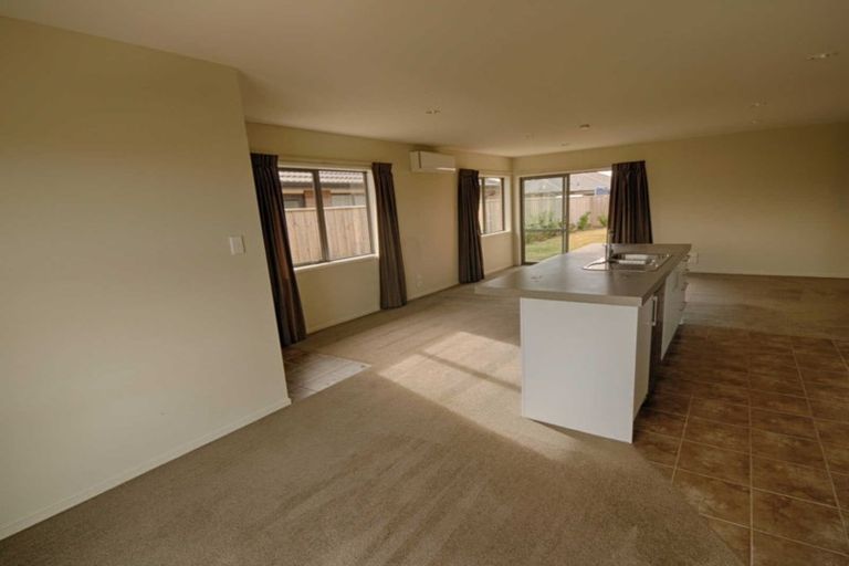 Photo of property in 32 Aroha Street, Pegasus, 7612