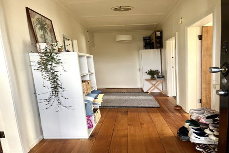 Photo of property in 47 Nottingham Street, Karori, Wellington, 6012