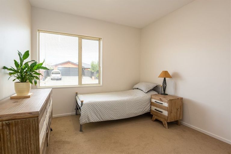 Photo of property in 1 Villi Place, Woolston, Christchurch, 8062