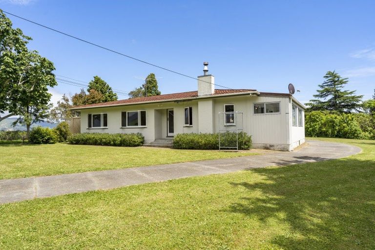 Photo of property in 311 Rahui Road, Otaki, 5583