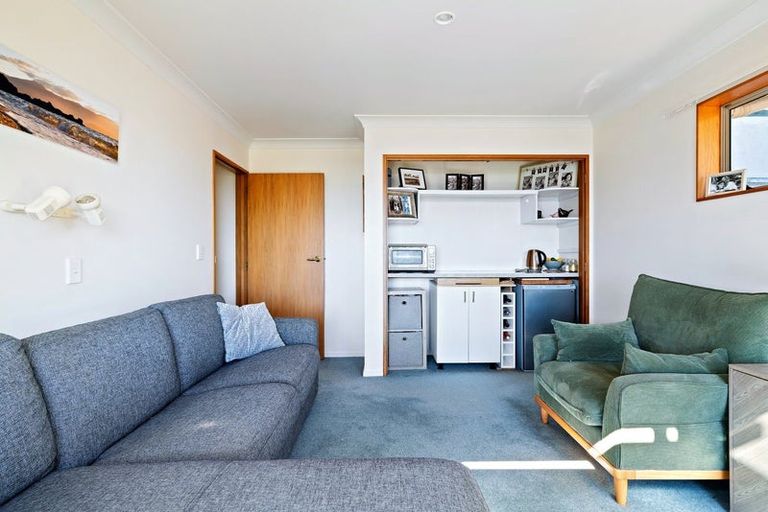 Photo of property in 18 Clairmont Heights, Stoke, Nelson, 7011