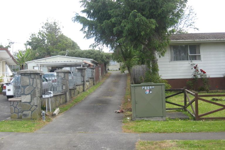 Photo of property in 31 Frobisher Way, Clendon Park, Auckland, 2103