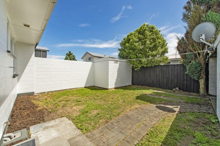 Photo of property in 11/20a Dickson Crescent, Hornby, Christchurch, 8042