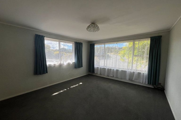 Photo of property in 16 Hicks Crescent, Waikanae Beach, Waikanae, 5036