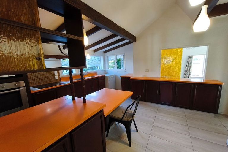 Photo of property in 39b Parkvale Road, Karori, Wellington, 6012