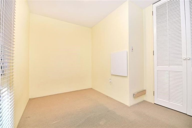 Photo of property in 4/34 Waiwera Place, Waiwera, Orewa, 0994