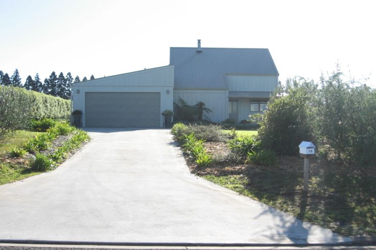 Photo of property in 18 Edkins Road, Kerikeri, 0230