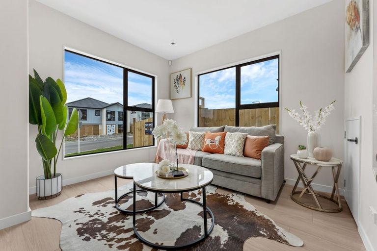 Photo of property in 22 Black Shed Road, Flat Bush, Auckland, 2019