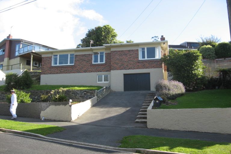 Photo of property in 96 Easther Crescent, Kew, Dunedin, 9012