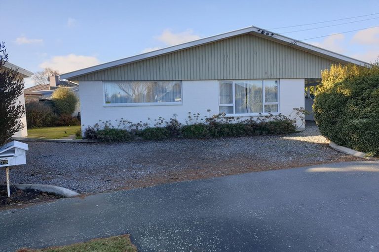 Photo of property in 73 Greendale Avenue, Avonhead, Christchurch, 8042
