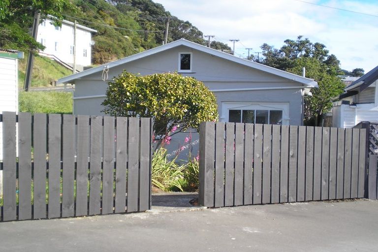 Photo of property in 196 Rongotai Road, Rongotai, Wellington, 6022