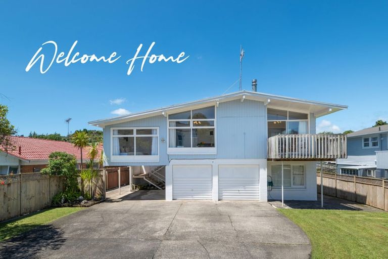 Photo of property in 16 Keldale Place, Forrest Hill, Auckland, 0620