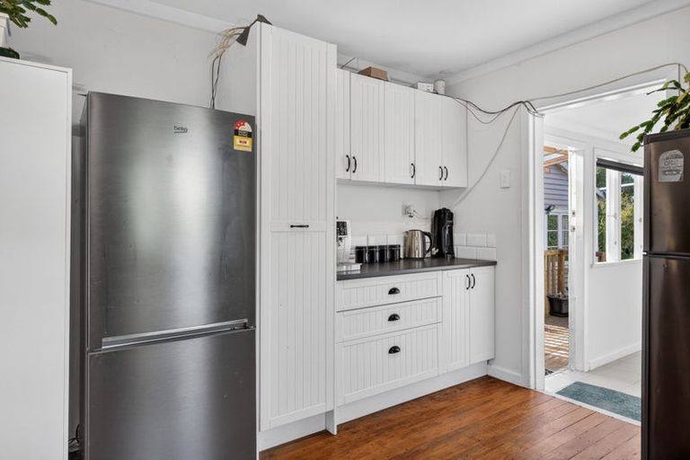 Photo of property in 17 Bickerstaffe Road, Maungaturoto, 0520