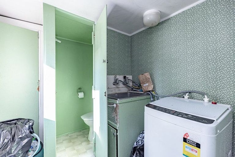 Photo of property in 30 Karaka Street, Castlecliff, Whanganui, 4501