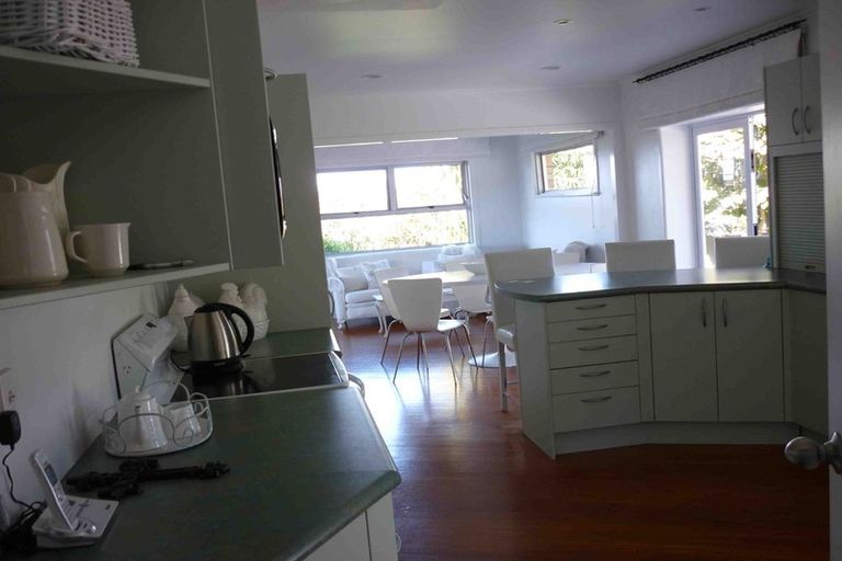 Photo of property in 34 Glenfern Road, Mellons Bay, Auckland, 2014