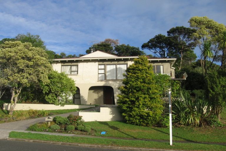Photo of property in 76 Porritt Avenue, Chatswood, Auckland, 0626