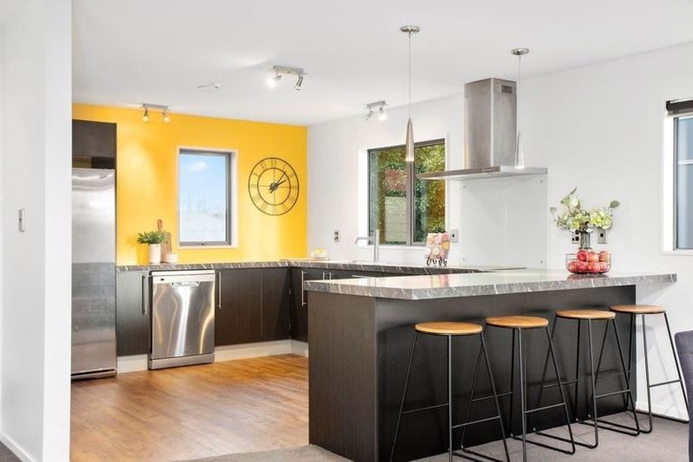 Photo of property in 15/20 Hutcheson Street, Sydenham, Christchurch, 8023