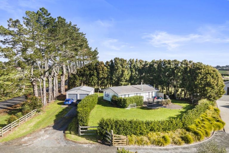 Photo of property in 22 Irwin Road, Kingseat, Pukekohe, 2679