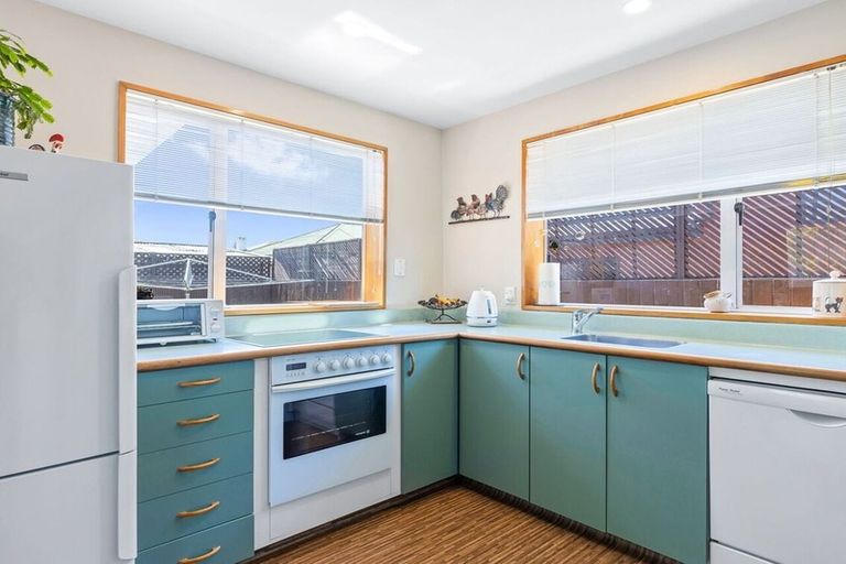 Photo of property in 4 Janet Street, Upper Riccarton, Christchurch, 8041