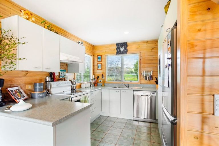 Photo of property in 169 Stoney Creek Road, Kaukapakapa, 0873