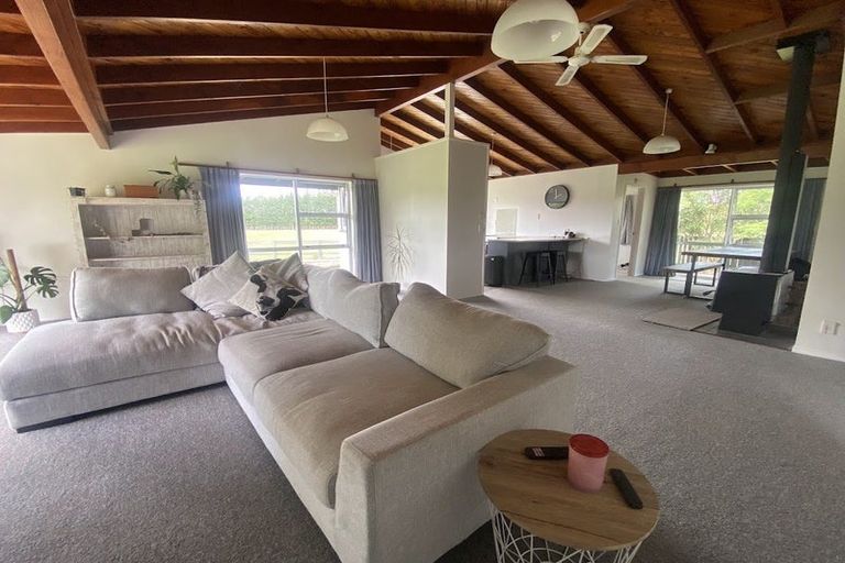 Photo of property in 2510 State Highway 2, Waipukurau, 4281