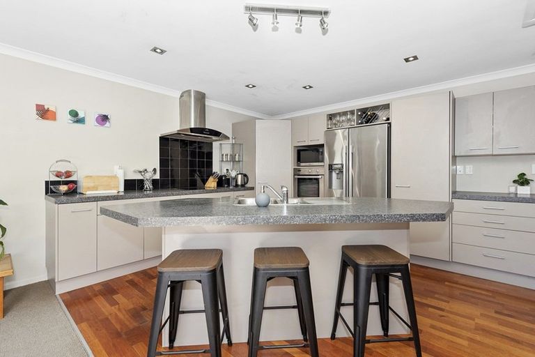 Photo of property in 6 Oldfield Court, Huntington, Hamilton, 3210