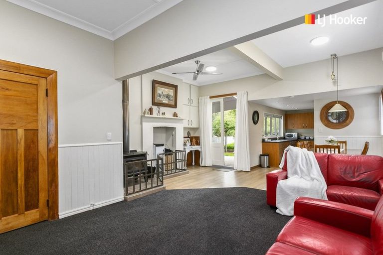 Photo of property in 376 Bay View Road, Saint Clair, Dunedin, 9012