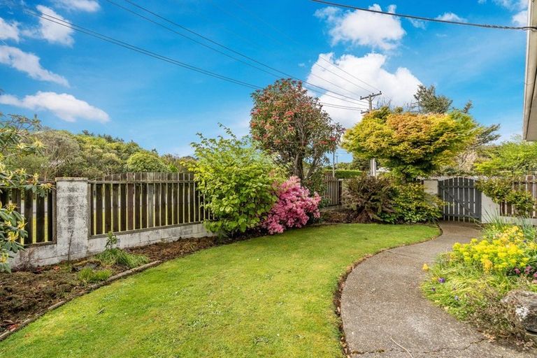 Photo of property in 114 Ruru Avenue, Otatara, Invercargill, 9879