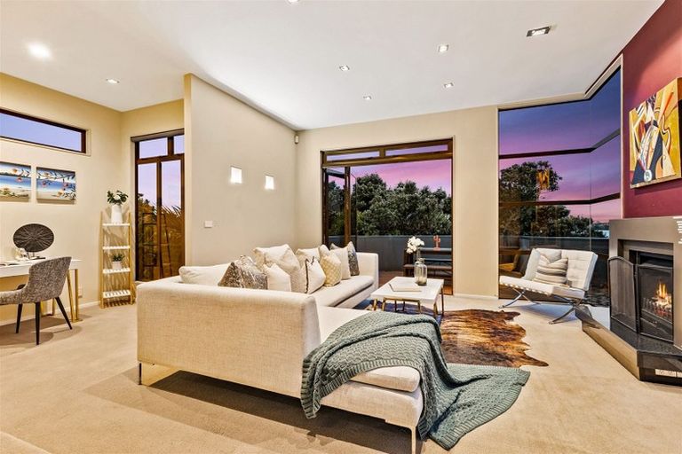 Photo of property in 11 Waimana Avenue, Northcote Point, Auckland, 0627