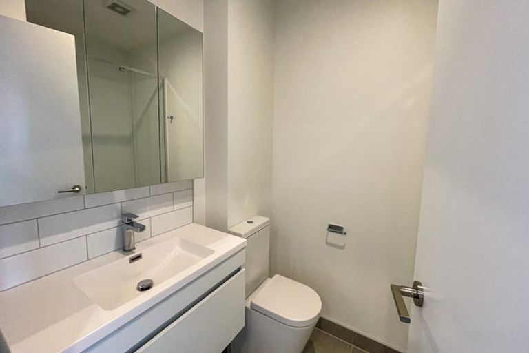 Photo of property in 11/5 Brandon Road, Glen Eden, Auckland, 0602