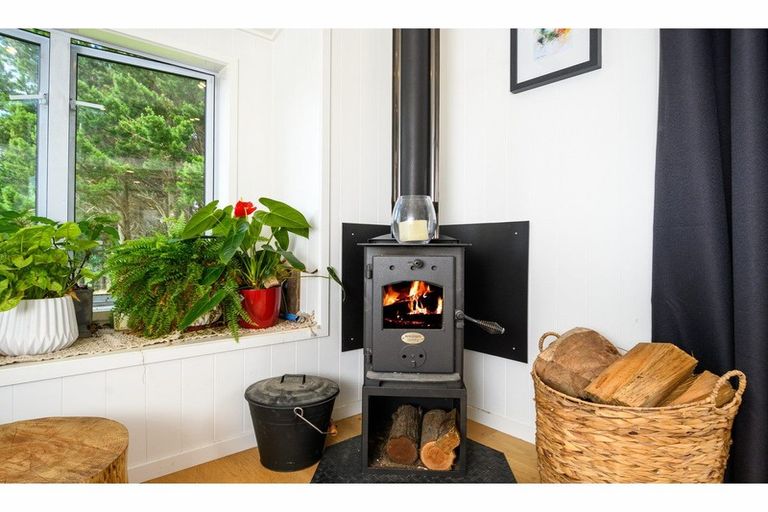 Photo of property in 361c Muriwai Valley Road, Muriwai, 0881