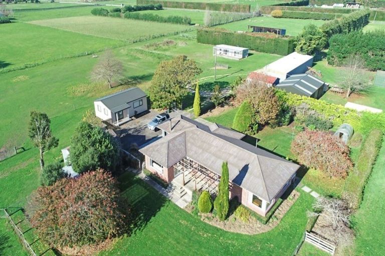 Photo of property in 1504 Old West Coast Road, West Melton, Christchurch, 7671