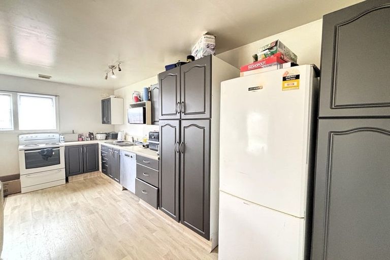 Photo of property in 156 Peverel Street, Riccarton, Christchurch, 8041