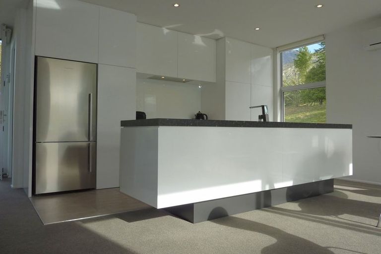 Photo of property in 7 Widgeon Place, Lake Hayes, Queenstown, 9304